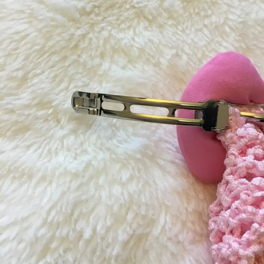 Vintage-Hello Kitty Pink Crochet Oversize Wrap Hair Clip